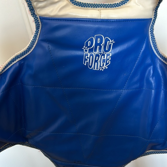 Taekwondo body and chest protector for sparring - Picture 5 of 5